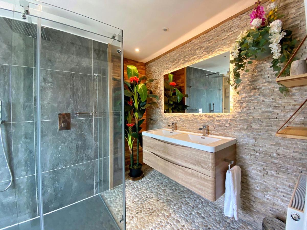 Hambrook House Canterbury - New Luxury Guest House With Espa Spa Complex Zewnętrze zdjęcie